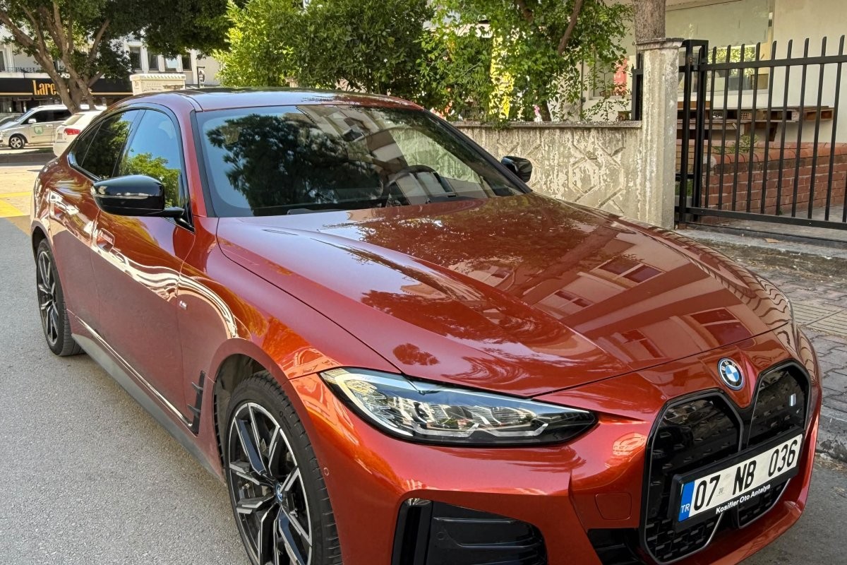 BMW İ4